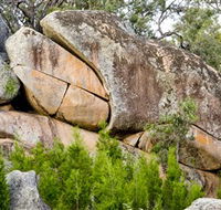 Frog Rock - Lennox Head Accommodation