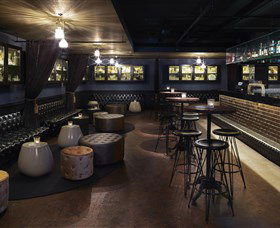 Luckyâ€™s Speakeasy - Lennox Head Accommodation 1