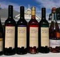 Camyr Allyn Winery - Lennox Head Accommodation