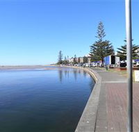 The Entrance Coast to Lake Walk - Lennox Head Accommodation