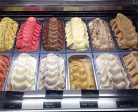 Estabar Gelati And Espresso Bar - Lennox Head Accommodation 2