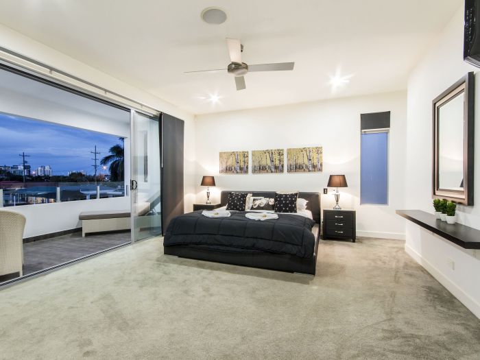 Broadbeach Waters QLD Lennox Head Accommodation