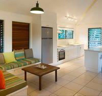 The Retreat Beach Houses - Lennox Head Accommodation