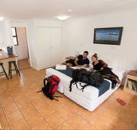 Base Airlie Beach Resort - Lennox Head Accommodation