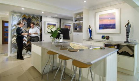 Art Nuvo Gallery - Lennox Head Accommodation 0