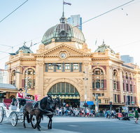 Melbourne Horse Drawn Carriage Premium Garden and City Tour - Lennox Head Accommodation