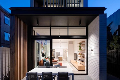 Outlet Shopping Tour In Melbourne - Lennox Head Accommodation 1