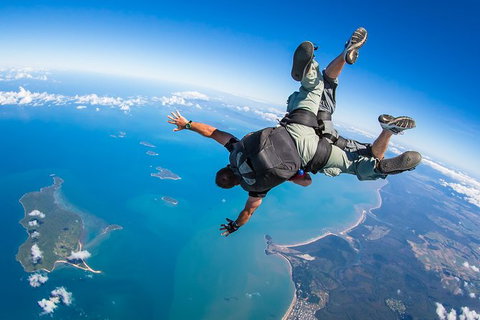 Beach Skydive From Up To 15000ft Over Mission Beach - Lennox Head Accommodation 1