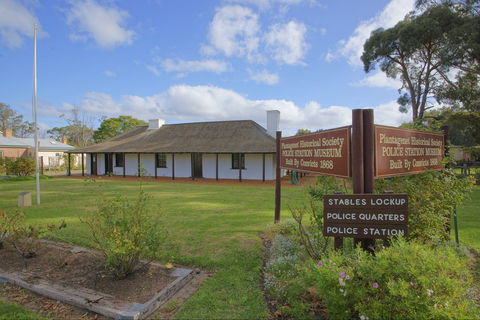 Mount Barker - Lennox Head Accommodation 1