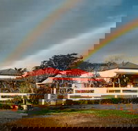 Stefani Hilltop Gallery - Lennox Head Accommodation