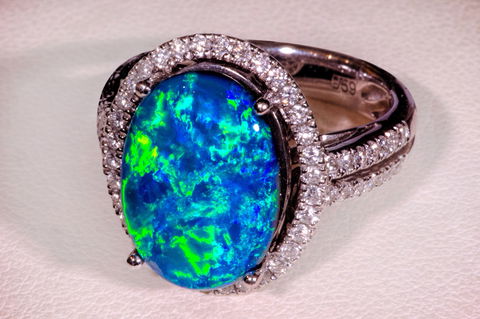 Australian Outback Opals - Lennox Head Accommodation 1