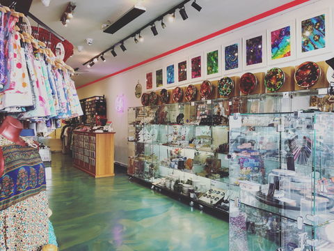 In.cube8r Gallery And Emporium - Lennox Head Accommodation 0