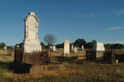 Charters Towers Cemetery - Lennox Head Accommodation 2