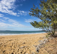 Salonika Beach - Lennox Head Accommodation