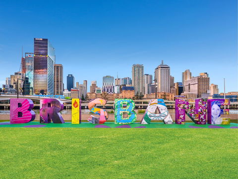 BRISBANE Sign - Lennox Head Accommodation 0