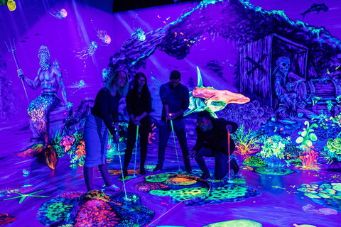 Glowing Rooms 3D Mini Golf - Lennox Head Accommodation 0