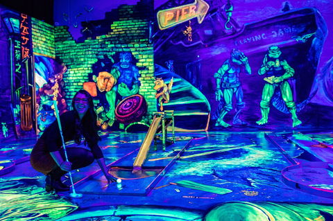 Glowing Rooms 3D Mini Golf - Lennox Head Accommodation 1