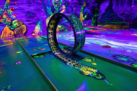 Glowing Rooms 3D Mini Golf - Lennox Head Accommodation 2