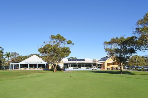 Hawks Nest Golf Club - Lennox Head Accommodation 0