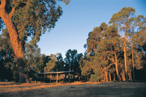 Perth Hills - Lennox Head Accommodation 1