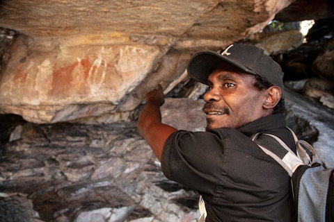 Arnhem Land Injalak Hill Full-Day Tour From Darwin - Lennox Head Accommodation 2