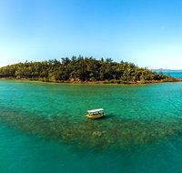 Airlie Beach Glass Bottom Boat Tour - Lennox Head Accommodation