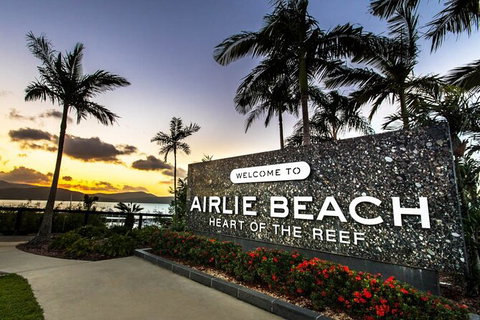 Airport Transfers - One Way Share Shuttle Service - Lennox Head Accommodation 1