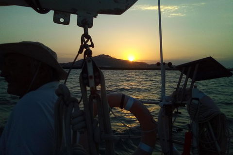 Sailing Boat Overnight Live Aboard Experience Townsville - Lennox Head Accommodation 1