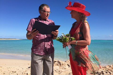 Elope In Paradise - Weddings At Mission Beach - Lennox Head Accommodation 4