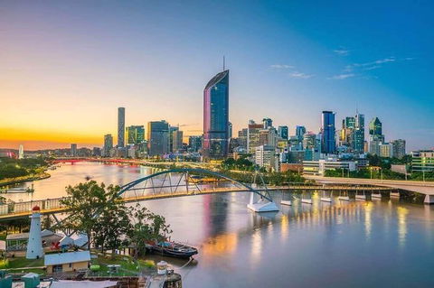 Brisbane Airport Transfers : Brisbane Airport BNE To Brisbane In Luxury Van - Lennox Head Accommodation 5