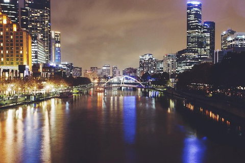 Melbourne Airport Transfers: Melbourne To Melbourne Airport MEL In Luxury Car - Lennox Head Accommodation 7