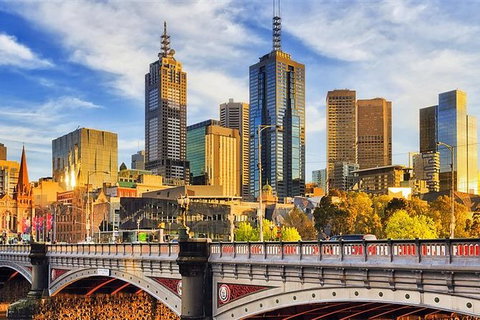 Melbourne Airport Transfers: Melbourne To Melbourne Airport MEL In Luxury Car - Lennox Head Accommodation 2