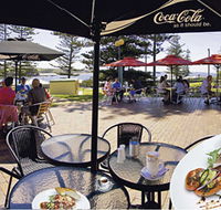 The Beach and Bush Gallery and Cafe - Lennox Head Accommodation