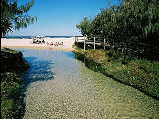 Fraser Island QLD Lennox Head Accommodation