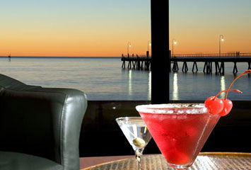 Horizons Cocktail Lounge - Lennox Head Accommodation 0