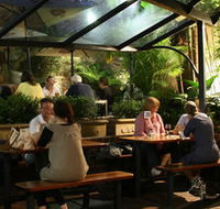 Dicks Hotel - Lennox Head Accommodation