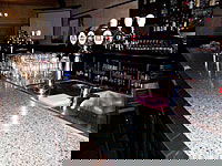 De Biers Lounge Bar - Lennox Head Accommodation 1