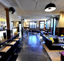 Golden Gate Hotel - Lennox Head Accommodation 2