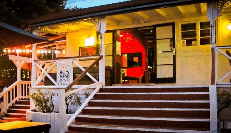 Swingin Safari - Lennox Head Accommodation 2