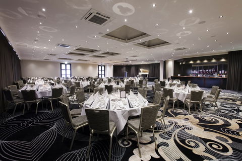 Dingley International Hotel - Lennox Head Accommodation 0