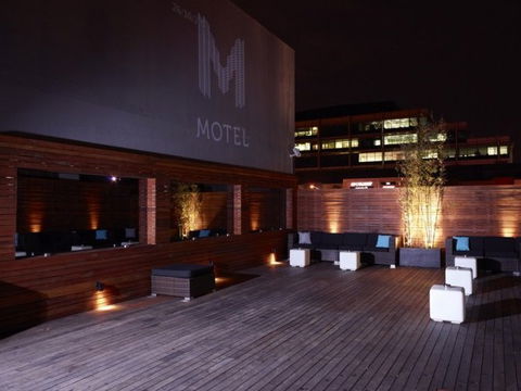 The Motel Nightclub - Lennox Head Accommodation 3