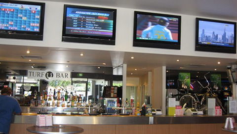Ferry Road Tavern - Lennox Head Accommodation 1