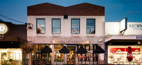 Public House - Lennox Head Accommodation 0