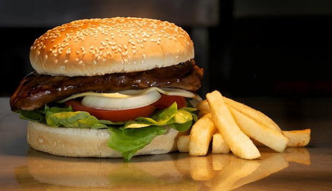 Bam Burgers - Lennox Head Accommodation 2