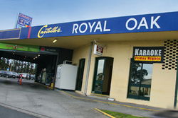 Cheltenham VIC Lennox Head Accommodation