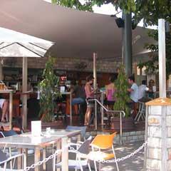 The Tap On Mitchell - Home Of The Fishbowl Cocktail - Lennox Head Accommodation 2