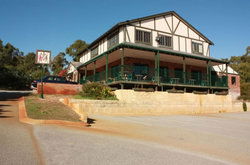 Vernon Arms Tavern - Lennox Head Accommodation 3