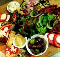 Arriva Pizzeria  Ristorante Italiano - Lennox Head Accommodation