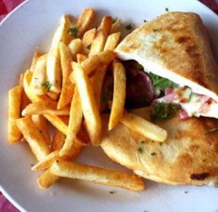 Elio's Osteria - Lennox Head Accommodation 1