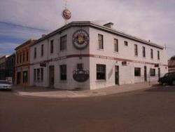 Club Hotel Bairnsdale - Lennox Head Accommodation 0